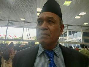 Politisi Demokrat Ungkap Ada Polisi Kerjanya Pasang Baliho Parpol