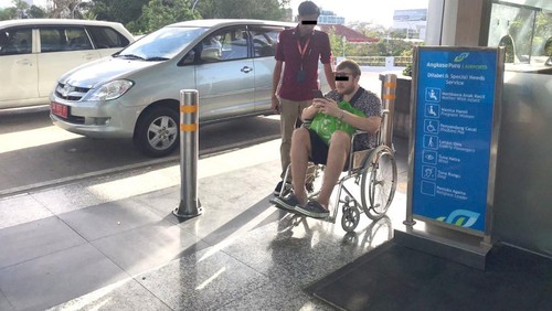 Rudenim Denpasar mendeportasi WNA asal Rusia berinisial IG (27) melalui Bandara Internasional I Gusti Ngurah Rai, Rabu (16/8/2023).