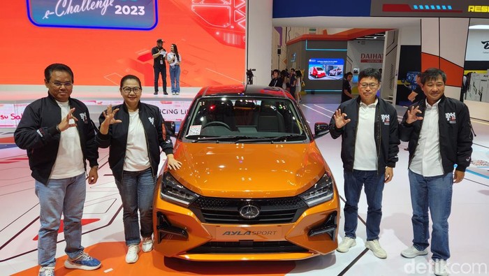 Daihatsu Ayla Sport.
