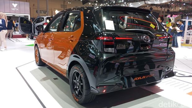 Daihatsu Ayla Sport.