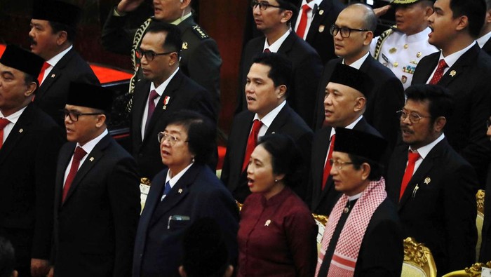 Sidang tahunan MPR digelar hari ini. Menteri Kabinet Indonesia Maju hadir dalam sidang yang berlangsung di gedung DPR tersebut.