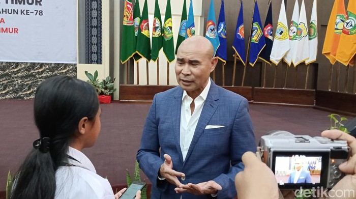 Gubernur NTT Viktor Bungtilu Laiskodat saat jumpa pers seusai pidato pembangunan dalam rangka menyongsong HUT RI di Kota Kupang, NTT.