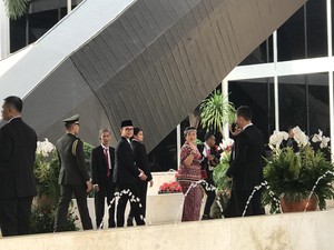 Hadiri Sidang Tahunan di DPR, Puan Pakai Baju Adat Dayak Iban