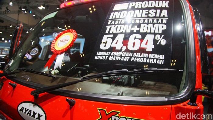 Hino Boyong Truk Damkar Ayaxx di GIIAS 2023, Ini Tampangnya Hino memboyong truk damkar Ayaxx dengan sasis Dutro 300 GIIAS 2023. Pengunjung anak-anak bisa menjajal truk ini sambil memakai kostum pemadam kebakaran (damkar).