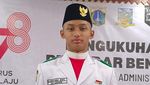 Gaya Cool Dhofin di Kamera, Putra Ibnu Jamil yang Jadi Paskibraka