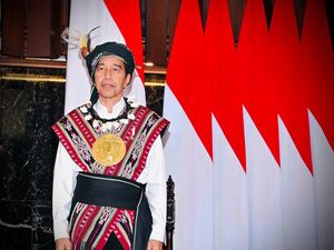 Ada Makna Keteguhan pada Janji di Baju Adat Tanimbar yang Dipakai Jokowi