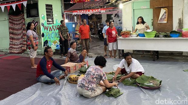 kampung pecinan tambak bayan rayakan HUT RI