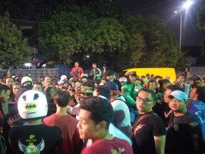 Pecah Ricuh YouTuber Vs Ojol Buntut Konten Cegat Motor Lawan Arah