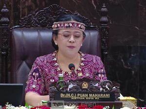 Di Depan Jokowi, Puan Maharani Pamer DPR Sahkan 64 UU