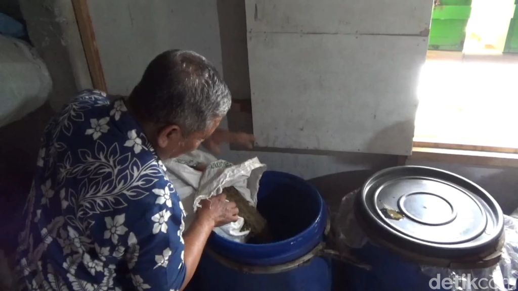 Kopi excelsa baceman madu di Jombang