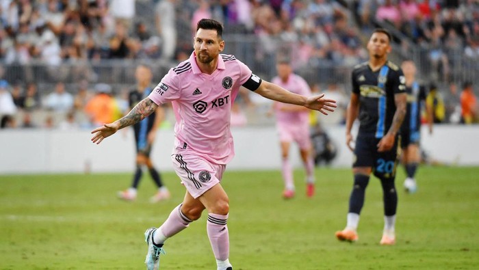 Aug 15, 2023; Chester, PA, USA; Inter Miami CF forward Lionel Messi (10) celebrates after scoring a goal against the Philadelphia Union during the first half at Subaru Park. Mandatory Credit: Eric Hartline-USA TODAY Sports