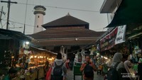 Masjid Sunan Ampel. Foto Malik Ibnu Zaman.