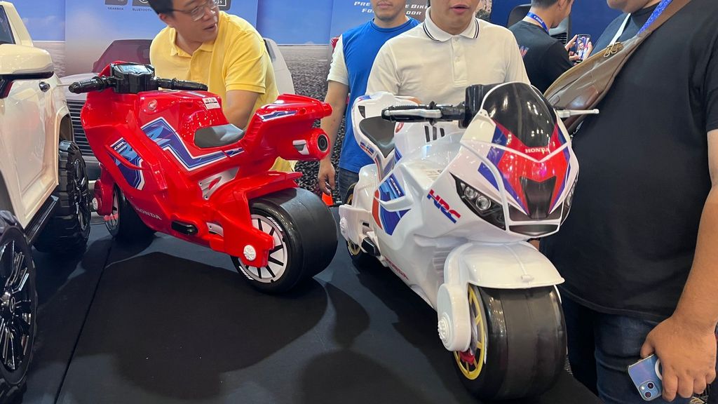Mobil dan motor mainan SHP Toys di GIIAS 2023