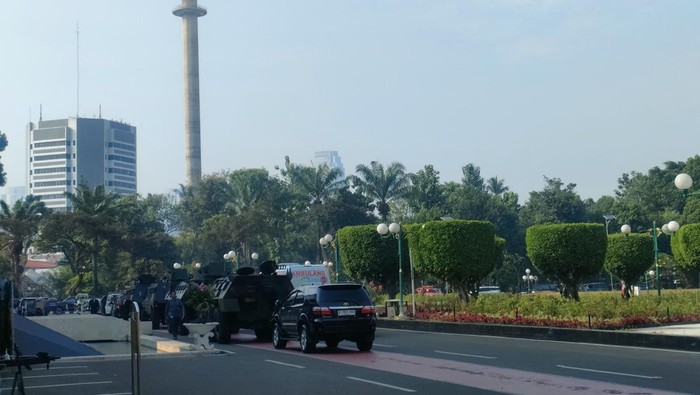 Mobil rantis di gedung DPR jelang sidang tahunan