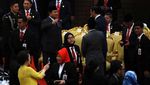 Momen Prabowo Beri Hormat ke Luhut Sebelum Sidang Tahunan MPR