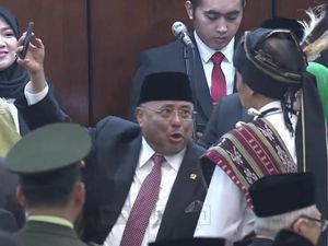 Ajak Jokowi Selfie, Sekjen PKS: Saya Tak Ada Urusan Pribadi dalam Politik