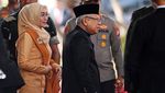 Momen Wapres Maruf Amin Didampingi Istri Tiba di Sidang Tahunan MPR