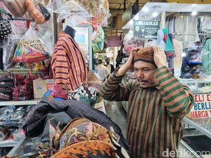 Penjualan Baju Adat-Pakaian Agustusan Meningkat, Omzet 100 Persen