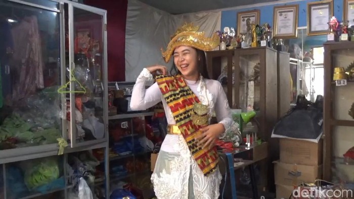 Penyewaan pakaian adat di Purwakarta