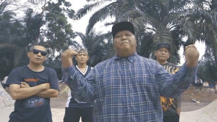 Random, grup band punk asal Bekasi.