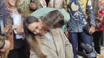 Sepakat Damai, Rendy Kjaernett Cium Lady Nayoan