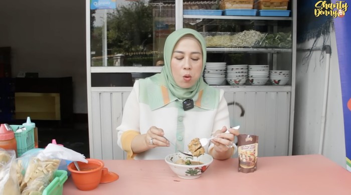 Shanty Denny Beri 10 Rekomendasi Bakso Enak Terbaru, Ini Daftarnya!