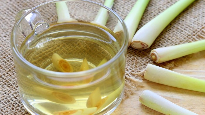 Daftar Kelompok Orang yang Tidak Dianjurkan Konsumsi Air Rebusan Serai