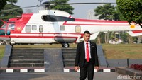 Paspampres disiagakan di sejumlah titik di kawasan kompleks parlemen, Senayan, Jakarta. 