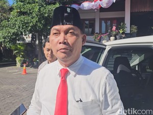 Gibran Tak Diundang PDIP Jateng, Wawali Solo Ungkap Undangan By Name