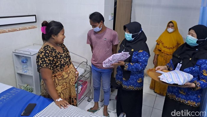 Doa dan Kebahagiaan Ibu di Jombang Lahirkan Bayi Saat HUT Kemerdekaan RI