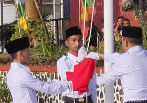 Dua Napi Teroris Kibarkan Bendera Merah Putih di Lapas Warungkiara Sukabumi