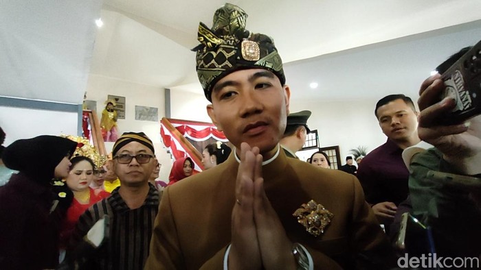Gibran Rakabuming saat mengikuti upacara HUT RI di Solo, Kamis (17/8/2023).