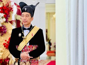 Detail dan Makna Baju Adat Raja Solo Jokowi di HUT Ke-78 RI