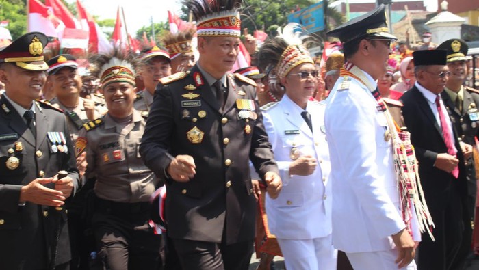 Kasetukpa Lemdiklat Polri Brigjen Pol Mardiaz Kusin Dwihananto merayakan HUT RI ke 78 tahun bersama masyarakat Sukabumi. (Dok. Istimewa)