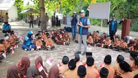 Kegiatan itu untuk mendorong peningkatan kualitas pendidikan, ekonomi, hingga lingkungan hidup di Meunasah Asan, Aceh. 