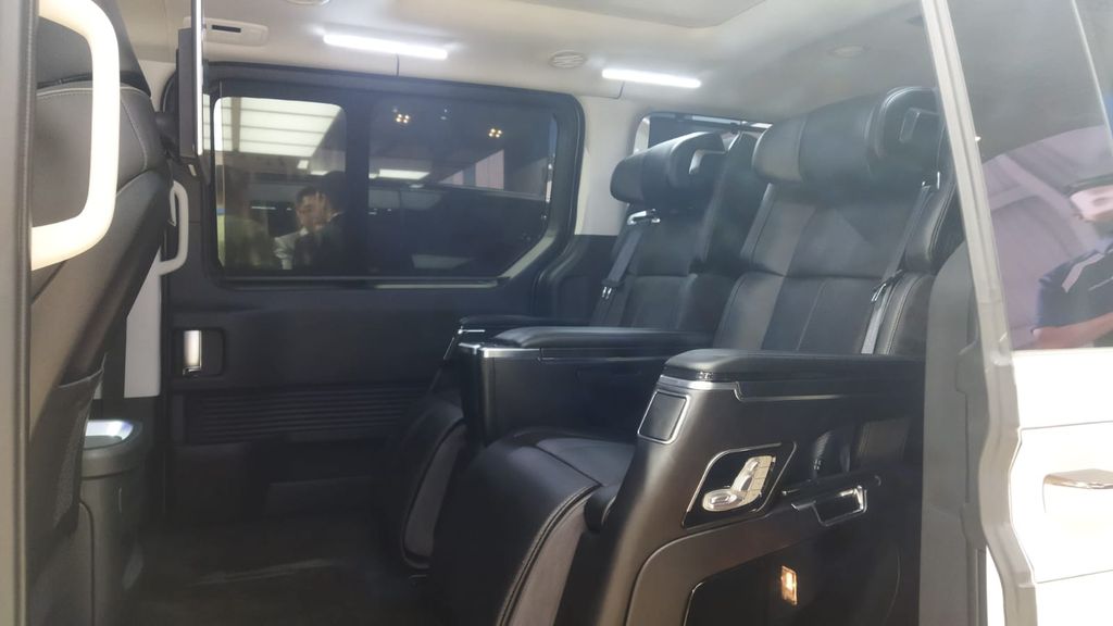 Modifikasi Hyundai Staria ala Lombardi