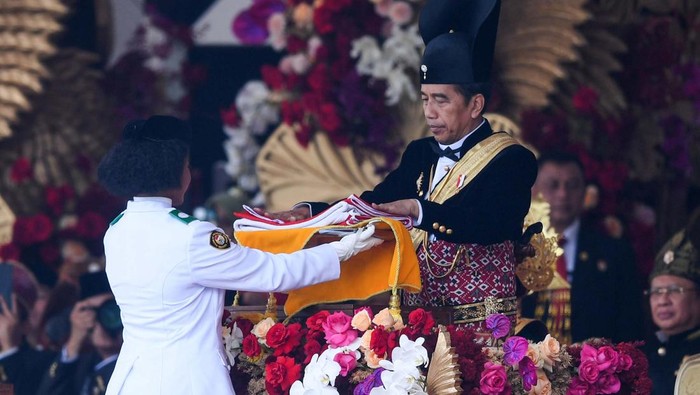 Presiden Jokowi memimpin upacara Peringatan Detik-detik Proklamasi Kemerdekaan Republik Indonesia di Istana Merdeka, Kamis (17/8/2023) Jokowi bertindak sebagai inspektur upacara.