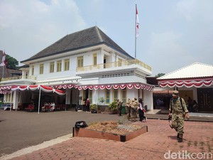 Museum Proklamasi, Milik Asuransi Belanda yang Disewa Inggris-Dikuasai Jepang
