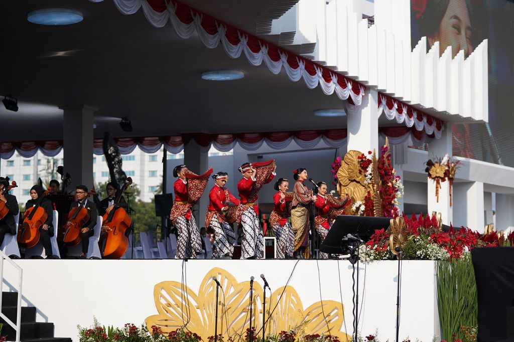 Penampilan Ziva Magnolya di HUT ke-78 RI di Istana Merdeka Penampilan Ziva Magnolya di HUT ke-78 RI di Istana Merdeka