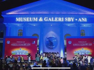 SBY dan Keluarga Resmikan Museum dan Galeri SBY ANI di Pacitan