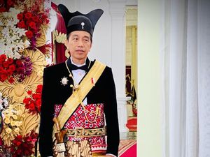 Tentang Baju Adat Jokowi di HUT ke-78 RI, Dulu Busana Raja Saat Sapa Rakyat