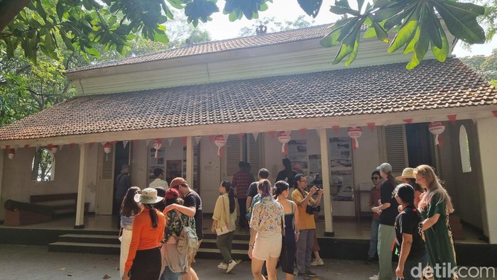 Turis di Kepulauan Seribu