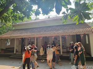 Turis Asing Akui Hidungnya Sakit Ketika di Jakarta, Akibat Polusi?