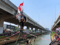 Video: Sambut HUT ke-80 RI, Warga Gelar Lomba di Sepanjang Kalimalang