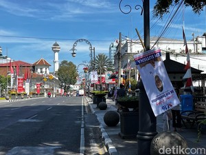 Spanduk Caleg yang Dipasang Sembarangan Bikin Warga Bandung Risih