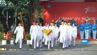 Nadiem juga bicara tentang Permendikbudristek Nomor 46 Tahun 2023 tentang Pencegahan dan Penanganan Kekerasan di Satuan Pendidikan (PPKSP), Kemendikbudristek berupaya agar semua warga sekolah dapat belajar, berkarya, dan bekerja dengan aman dan nyaman. “Gotong royong semua pihak, mulai dari kementerian, pemerintah daerah, warga satuan pendidikan, sampai keluarga menjadi kunci dari penghapusan segala bentuk kekerasan pada ekosistem pendidikan,” jelas Nadiem.. Foto: (Dok Kemendikbud)