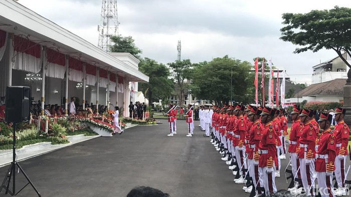 Upacara HUT RI di Gedung Kepresidenan Gedung Agung Jogja, Kamis (17/8/2023).