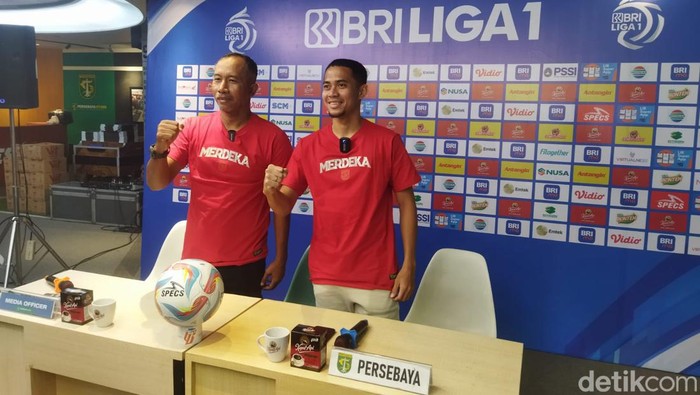 Uston nawawi dan reva adi utama