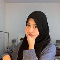 Adiba sendiri cukup aktif di dunia hiburan. Di 2013 dia membintangi mini seri berjudul Kami Rindu Ayah. Pada 2015, Adiba terjun di film CJR the Movie: Lawan Rasa Takutmu. Foto: dok. Instagram/@adiba.knza