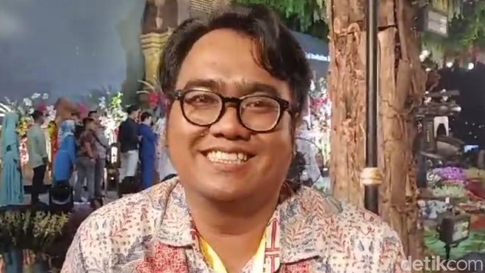 Aprizal Wahyu Saputra, manajer Denny Caknan.